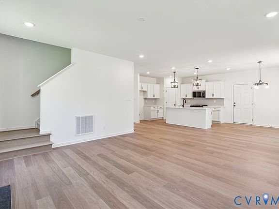 3rd image of 18306 Tuckmar Reserve Dr