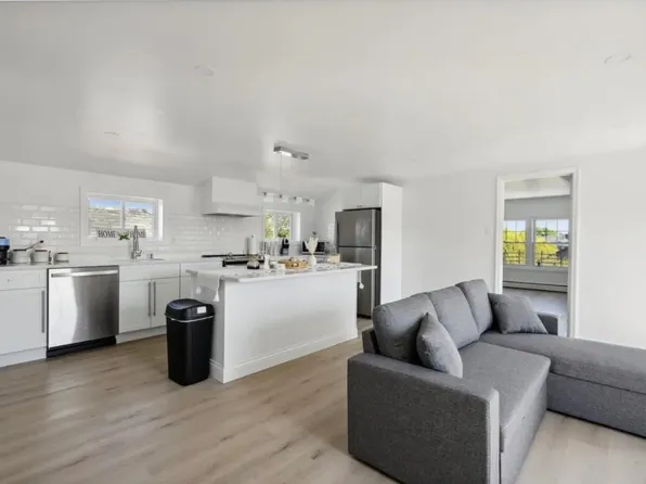 1001 80th Street image 3 of 10