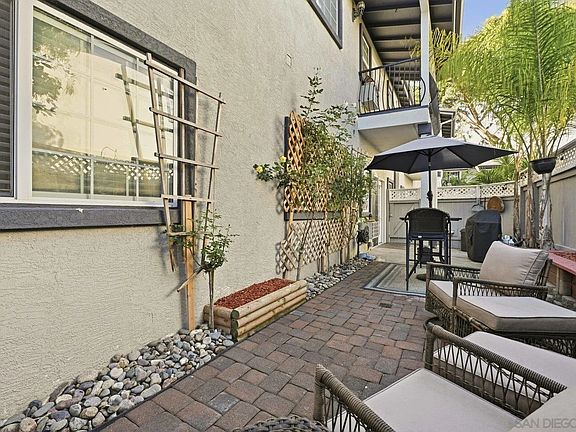 2nd image of 506 Canyon Dr Unit 9