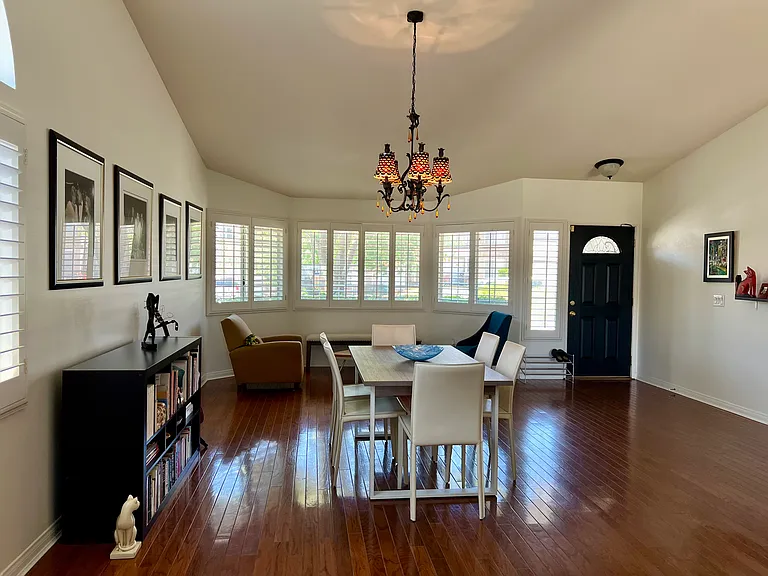 1245 Date Palm Dr — Photo 1