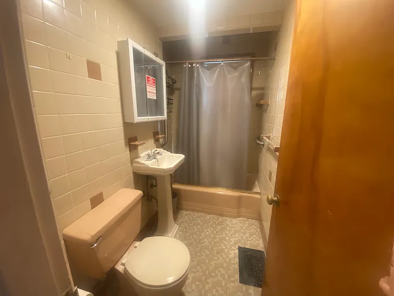 814 Belmont St #1 — Photo 11