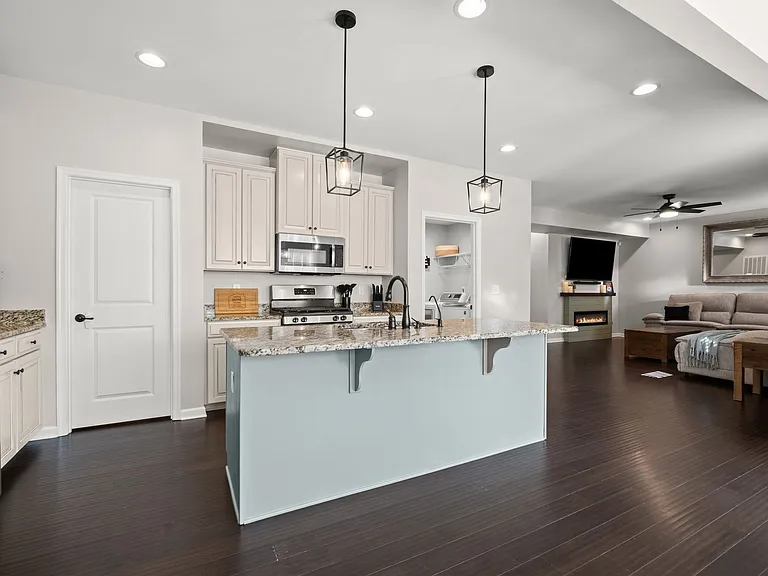 457 Goodman Dr — Photo 14