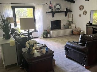 422 Natchez Trace St, Harrison, AR 72601