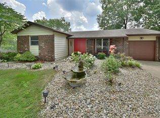 2214 Chariot Dr, Fenton, MO 63026