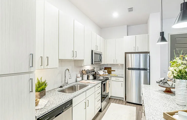 The Samford Glenn Apartments — Photo 24