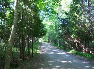 4 Woodward Ln, Blue Hill, ME 04614