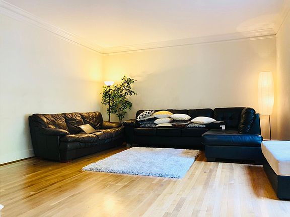 2nd image of 2811 Hawthorne Dr NE #1