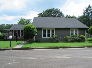 527 Sharp St, Dyersburg, TN 38024