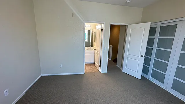 130 Beach Side Ct — Photo 21
