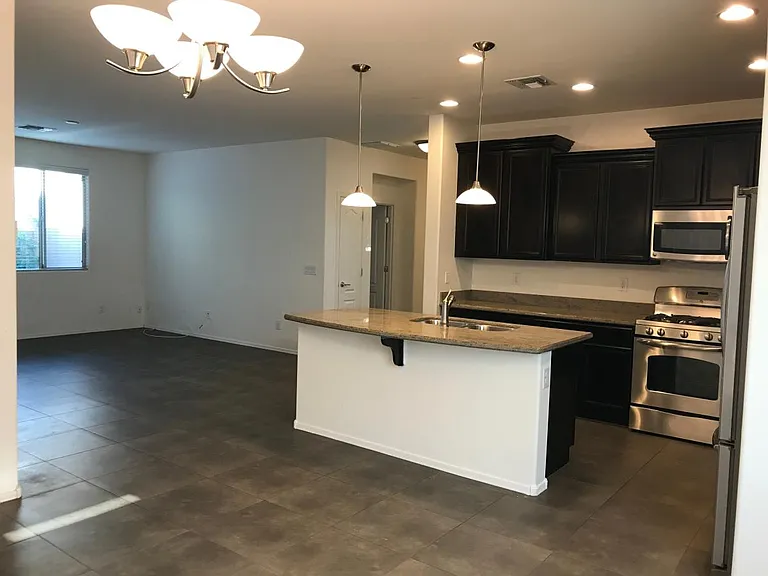 1792 W Homestead Dr — Photo 7