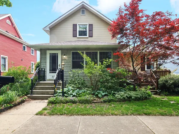 215 W North St, Morris, IL 60450