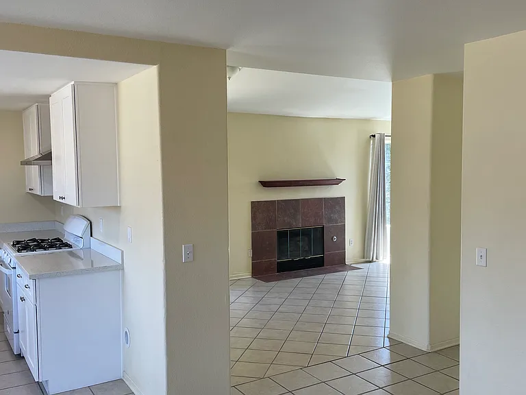 326 Old Stage Ct — Photo 12
