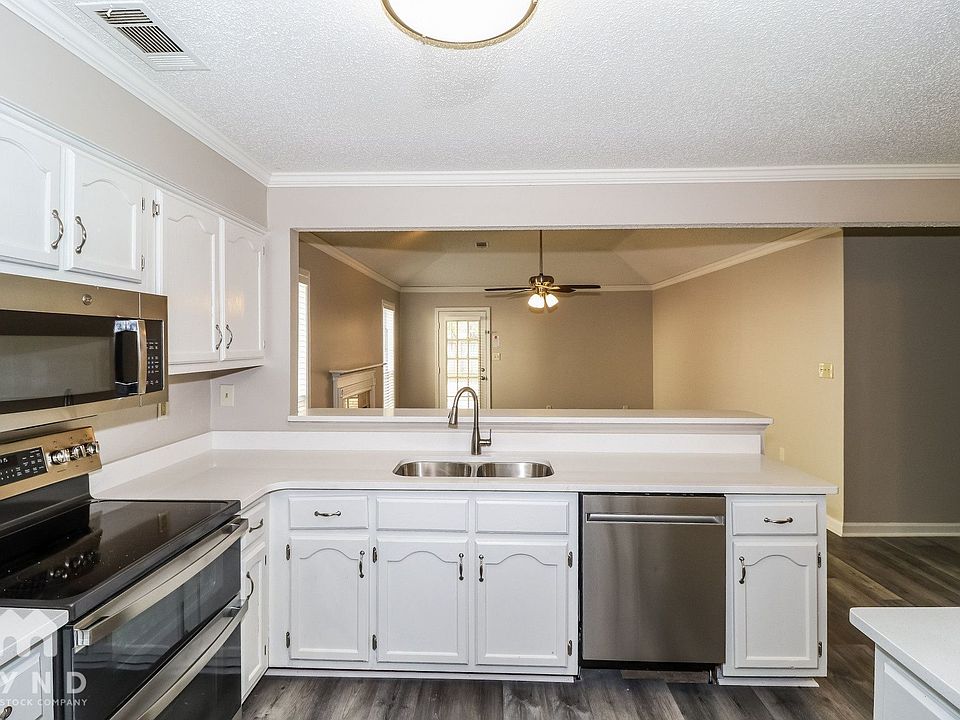 1st image of 9020 Pepper Hollow Ct