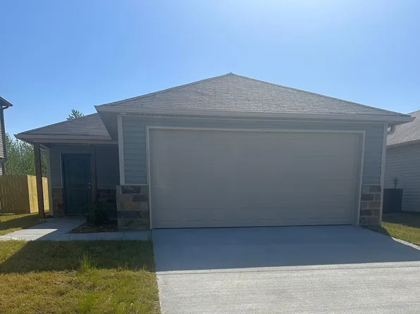 112 Sofia Dr, Maumelle, AR 72113