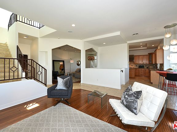 5th image of 3691 Alta Mesa Dr