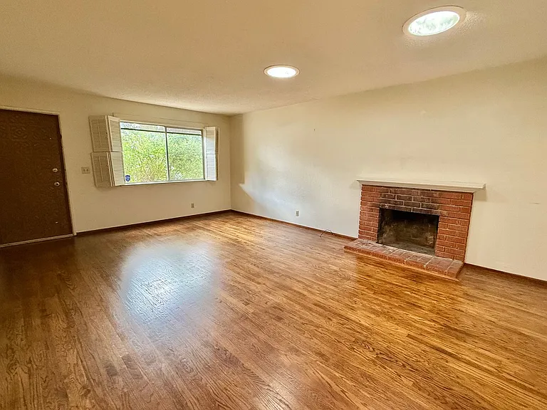 194 Wedgewood Ave — Photo 5