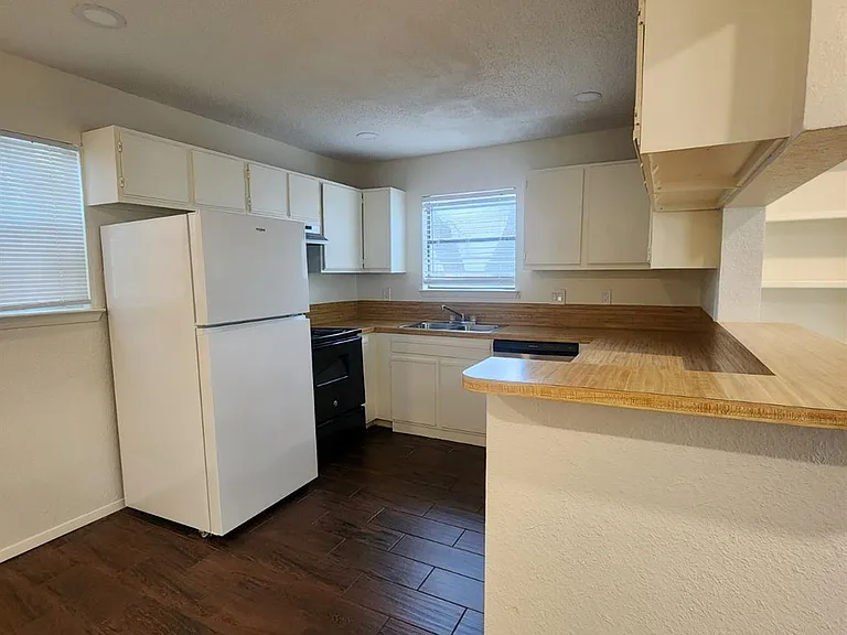 2908 Jadewood Ct #A — Photo 4