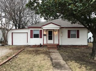 532 Hawthorne St, Irving, TX 75061