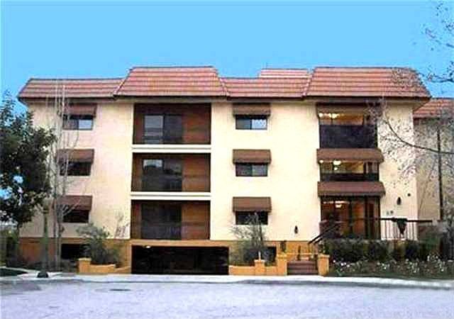 1st image of 645 Balboa Ave APT 2