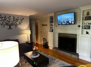 165 Richardson Dr, Middlebury, CT 06762