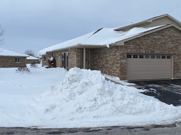 1267 Pond View Cir, De Pere, WI 54115