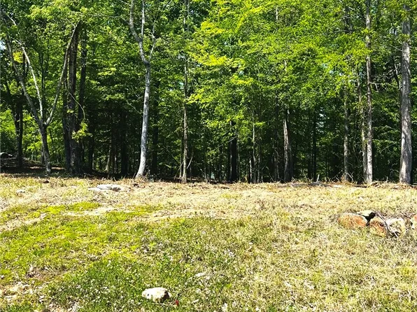 905 Ski Spray Point, Opelika, AL 36804