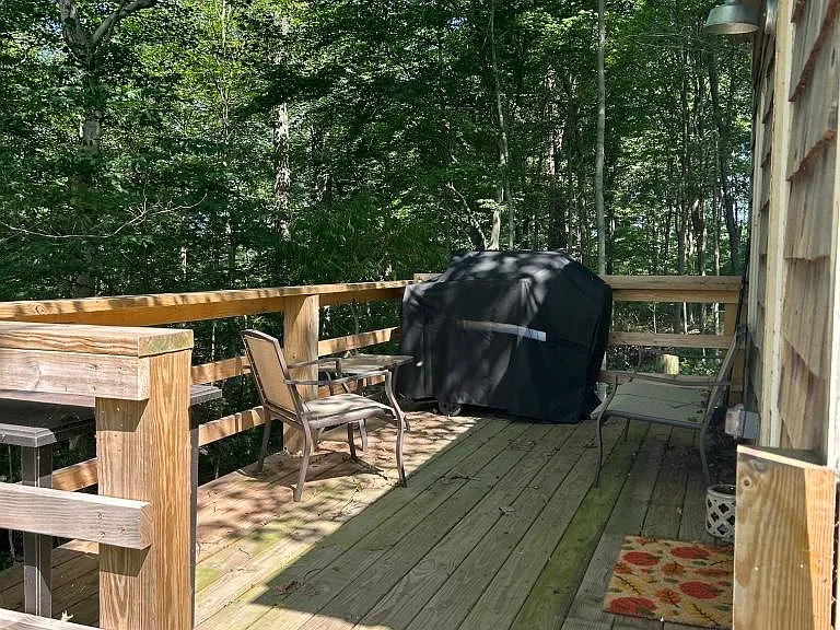 1256 Yankee Rd — Photo 3