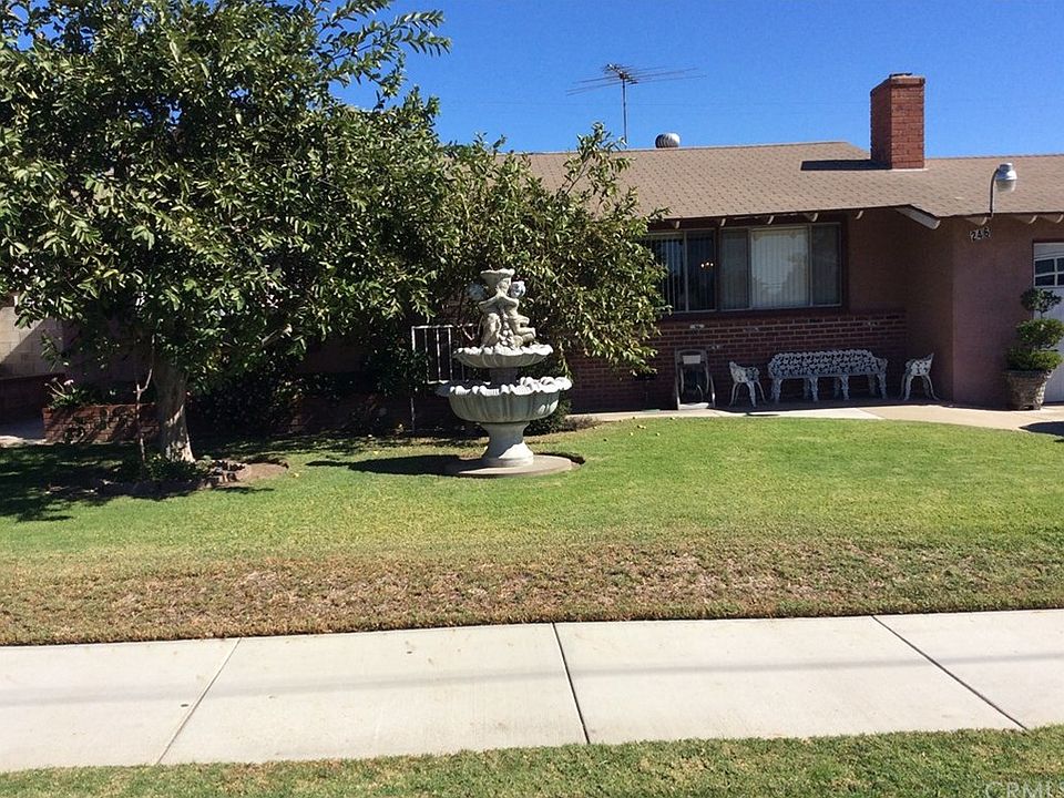 1st image of 246 S San Antonio Ave