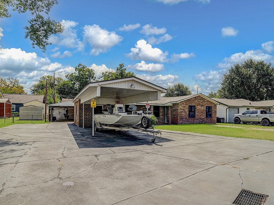 1st image of 120 Fern Ln