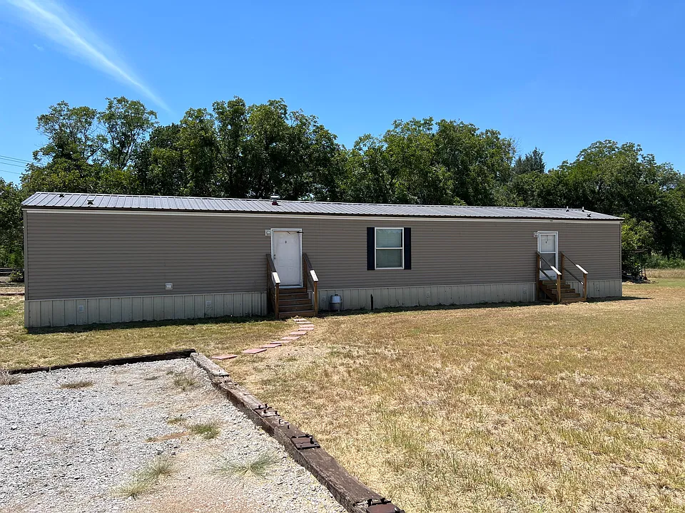1946 County Road 454