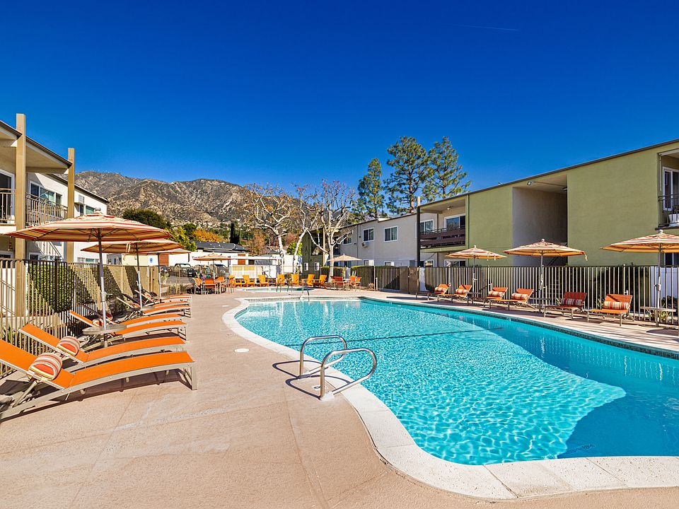 The Summit at La Crescenta 3250 Fairesta St La Crescenta CA Zillow