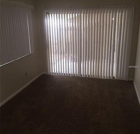 2nd image of 906 New Castle Ct