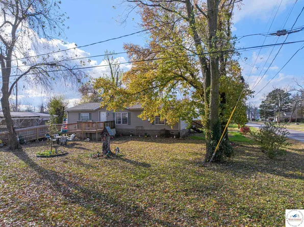 102 N Lucas St, Lowry City, MO 64763