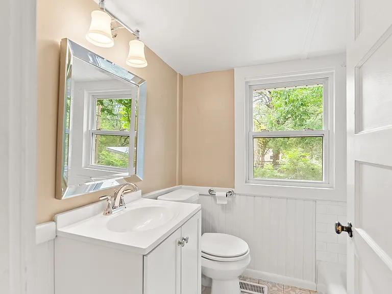 4905 Lee Ave — Photo 21