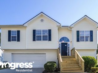 522 Shoal Cir, Lawrenceville, GA 30046