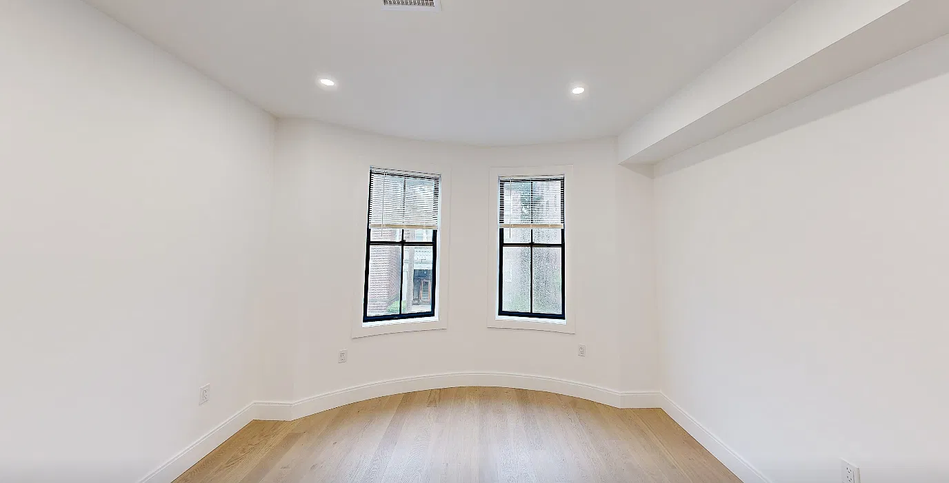 6 bed, 1500 sqft, $5,995 — Photo 3