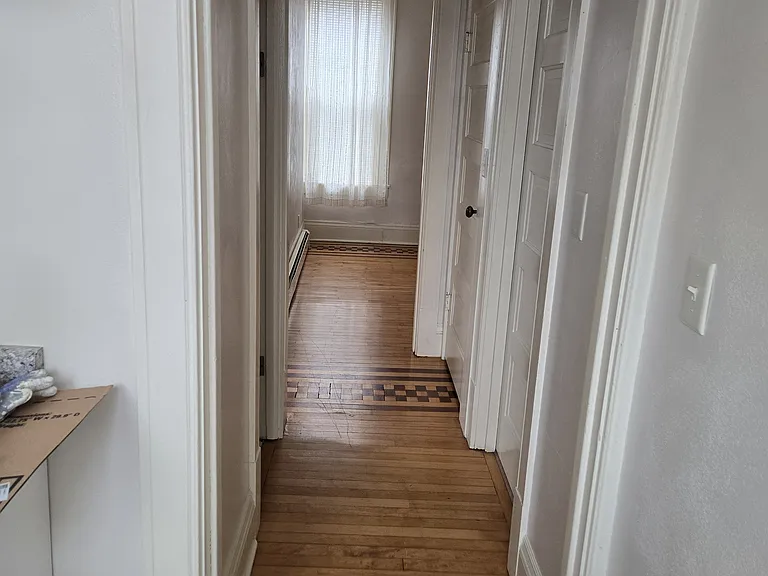 322 E Harris St #1 — Photo 5