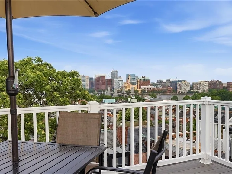6 Goodwin Pl #4 — Photo 21
