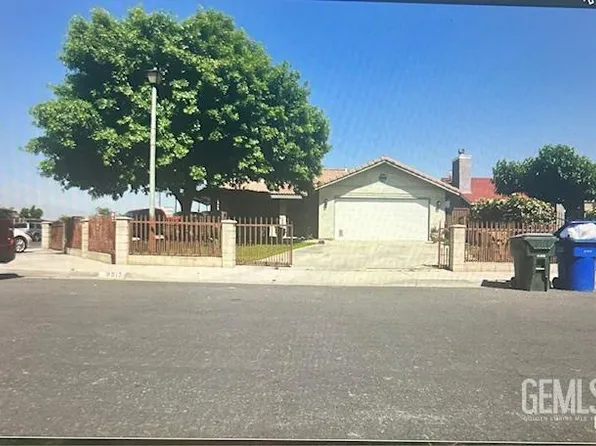 9917 Lenore St, Lamont, CA 93241