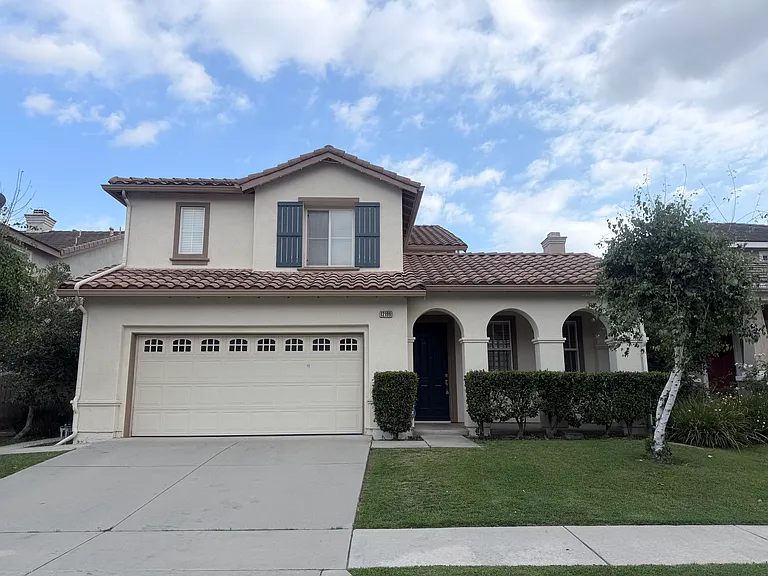 12199 Saxon Dr — Photo 1