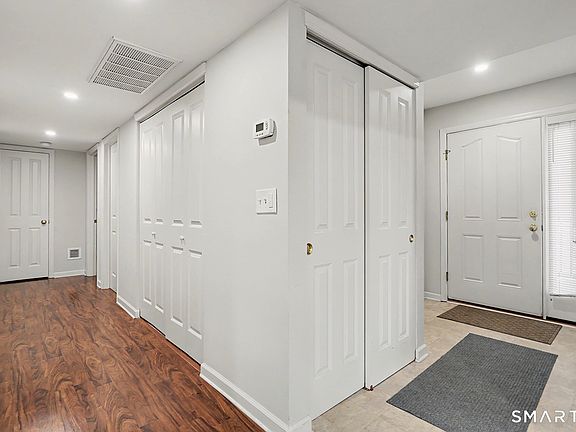 5th image of 3250 Fairfield Avenue #222