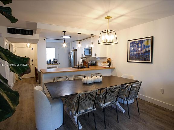 4th image of 1690 NE 191st St APT 312-1