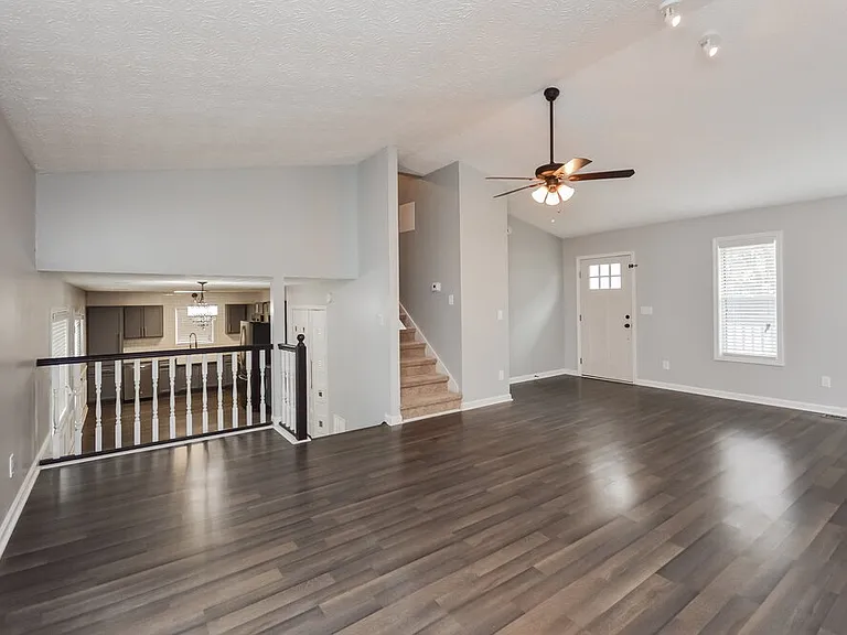 2093 Phillips Rd — Photo 5