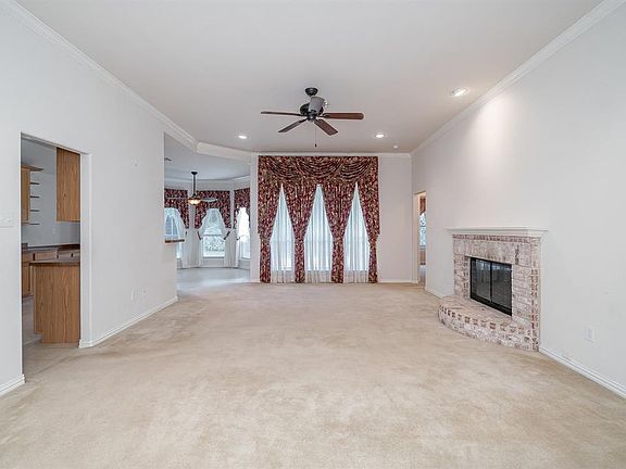 3rd image of 2612 Gabriel Dr