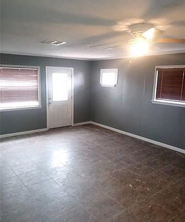 3rd image of 1826 Theriot St