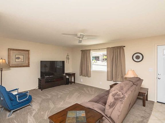 4th image of 3225 Hidden Valley Dr