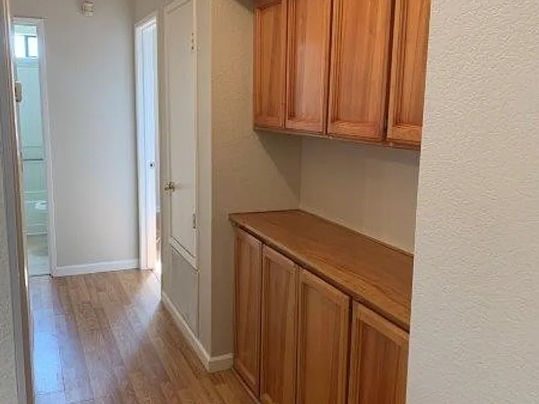 8228 Bluehaven Ct — Photo 14