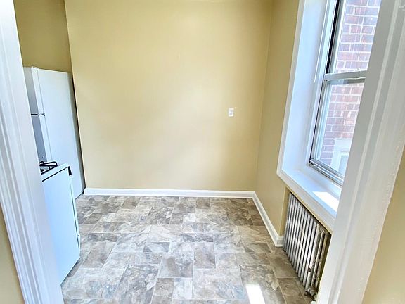 4th image of 162 Park Ave APT E6