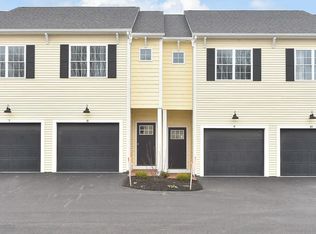 325 Greenwich Ave #2, Warwick, RI 02886