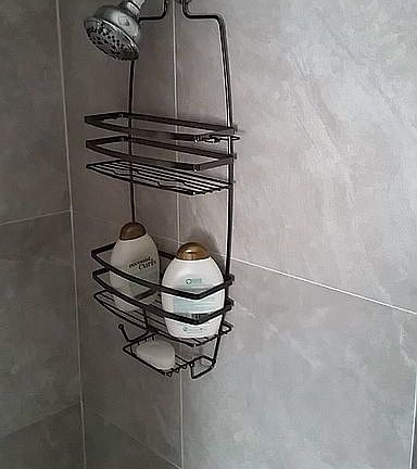 Main bathtub shower